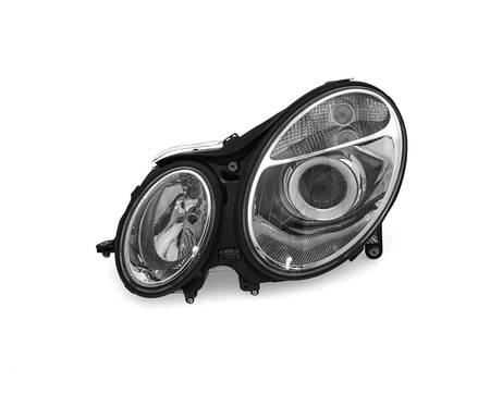 Lampa przednia strona lewa