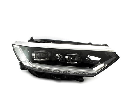 Lampa przednia strona prawa