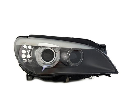 Lampa przednia strona prawa