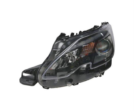 Lampa przednia