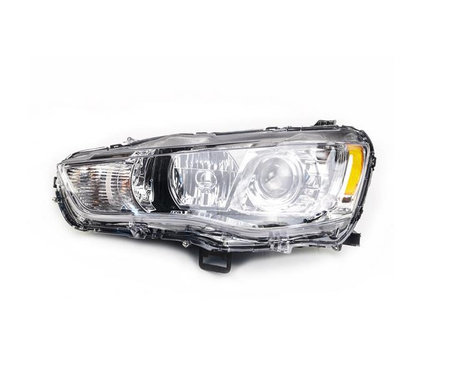 Lampa przednia strona lewa