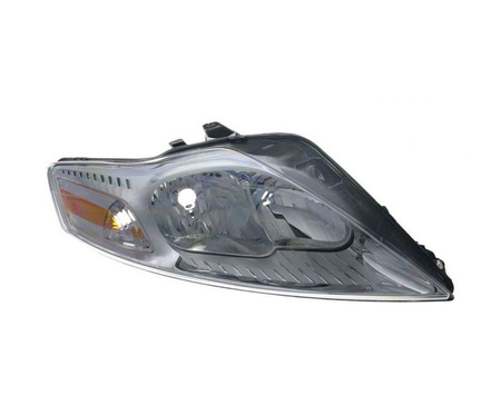 Lampa przednia strona prawa