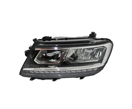 Lampa przednia strona lewa