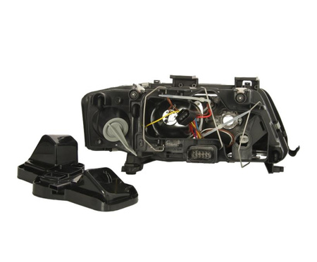 Lampa przednia strona lewa