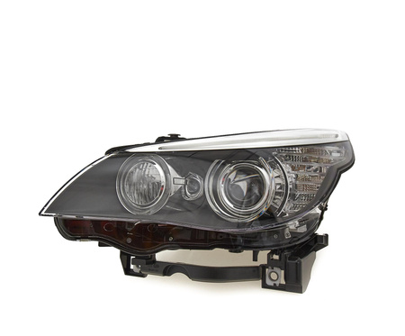 Lampa przednia strona lewa