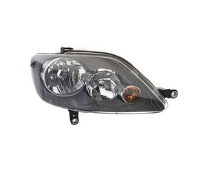 Lampa przednia strona prawa