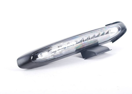 Światła do jazdy dziennej strona prawa