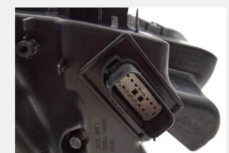 Lampa przednia strona prawa