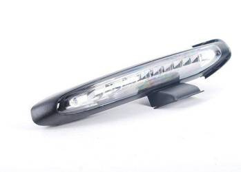 Światła do jazdy dziennej strona prawa