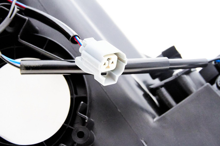 Lampa przednia strona lewa