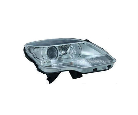 Lampa przednia strona prawa