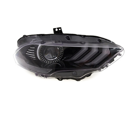 Lampa przednia LED strona prawa