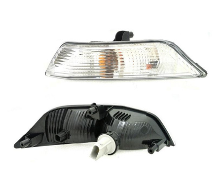 Kierunkowskaz w zderzak strona prawa