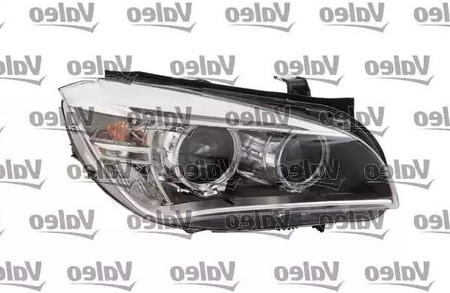 Lampa przednia strona prawa