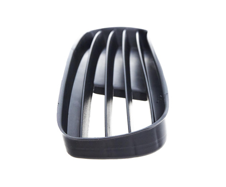 Grill zderzaka strona prawa