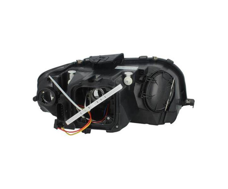 Lampa przednia strona lewa