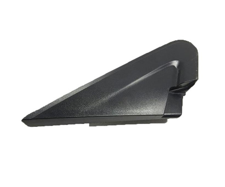 Atrapa plastikowa strona prawa