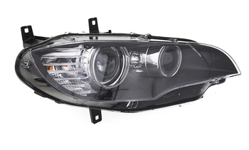 Lampa przednia strona prawa